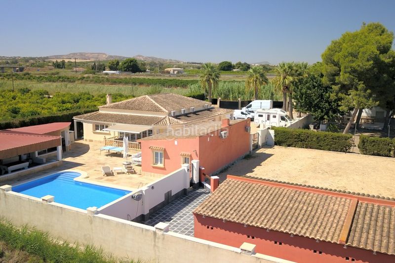 Foto 43259a28-a481-4fc9-ac94-7f593a579c9e. Masia a Almoradí