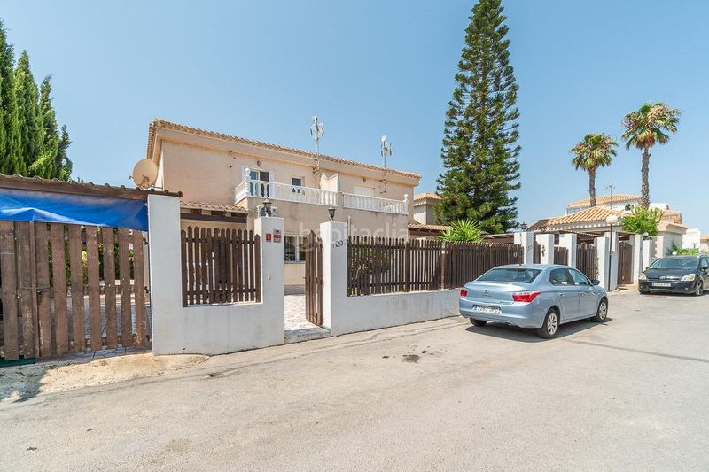 Foto 228a4e2e-af1d-453c-ba46-2ea4105eb086. Casa en Playa Flamenca Orihuela