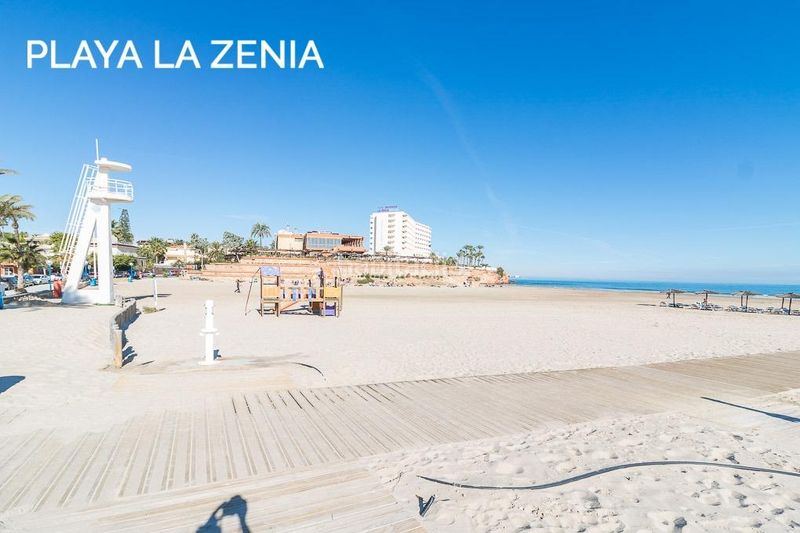 Foto ef30d451-dfad-4536-9509-1a4876ffd8ad. Casa en Playa Flamenca Orihuela