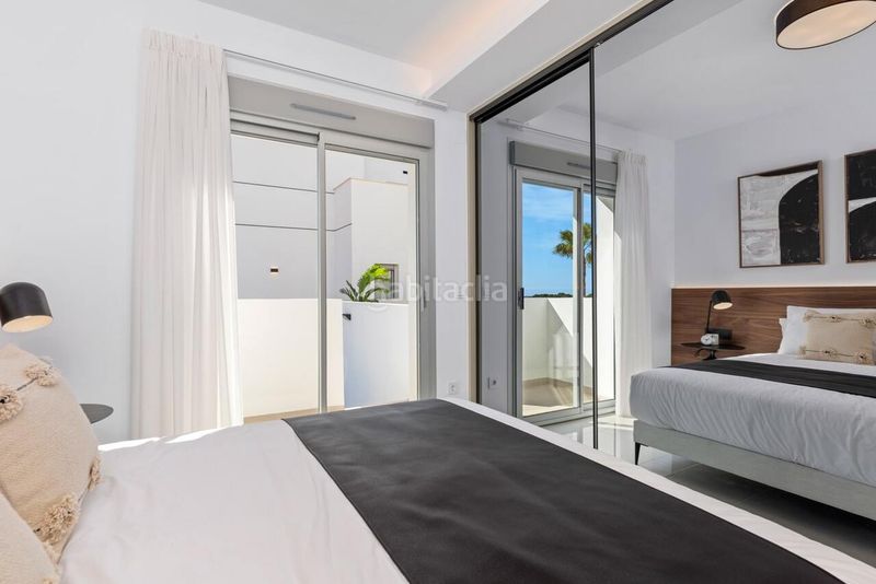 Foto 2e26f401-4069-4132-ab87-9c53f114e2d3. Apartament amb aparcament a Benijófar