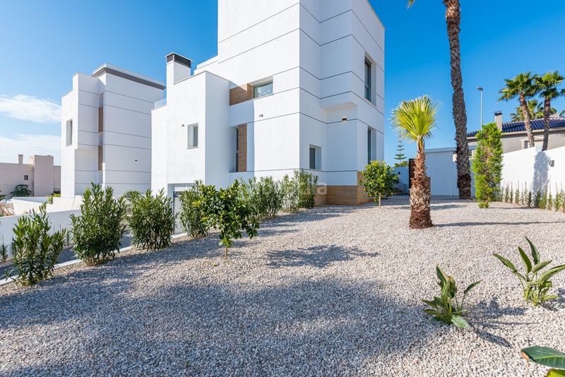 Foto ad9d047f-80e1-4aa7-a7f4-1e813d914e25. Apartament amb aparcament a Benijófar