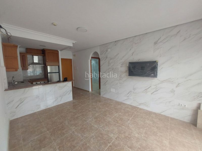 Foto 3b7cc852-f2e1-4f21-97f8-06d808006a79. Apartament amb aparcament piscina a La Zenia Orihuela