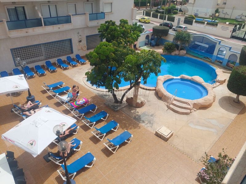 Foto 63811e69-509f-4e6f-afd3-f84b8b4bfdc3. Apartamento en La Zenia Orihuela