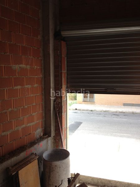 Foto 12d86186-b4b8-4e74-8167-cc65cdff0d67. Local comercial a Montesinos (Los)
