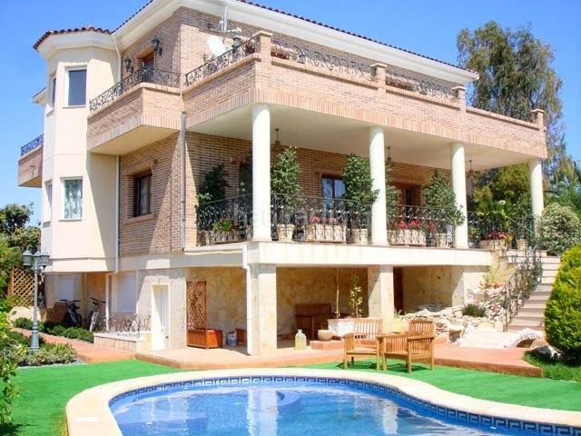 Foto b5a9a1a9-50b1-4b46-8849-e1aebf249a71. Casa a Centro de la Ciudad Quesada Rojales