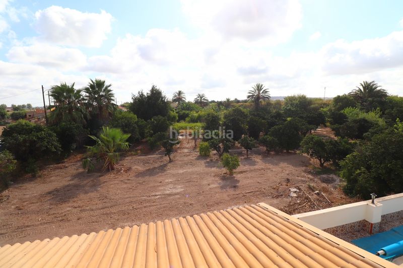 Foto 5322f794-633d-4477-a1b8-06b112d7a5bb. Masia amb piscina a Heredades Rojales