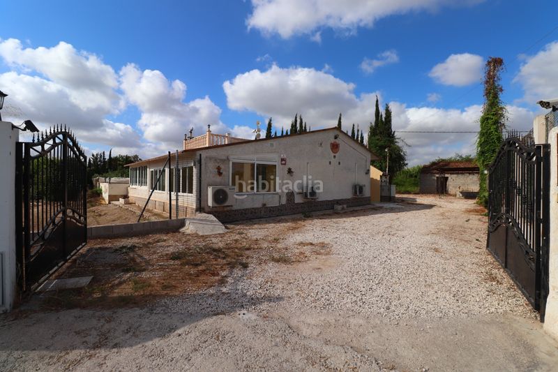 Foto b5f9fb07-8d65-42b0-92e8-14b51fa29f99. Masia amb piscina a Heredades Rojales