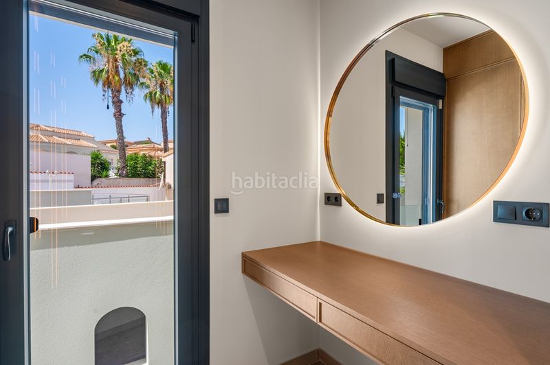 Foto ec04f394-1180-4766-ab10-8215d27c2aab. Casa amb piscina a Benijófar