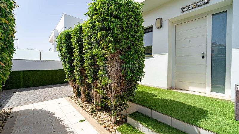 Foto ebae6f54-a2ac-478f-b36e-2c0b1a054ebc. Casa a Lo Marabú Rojales