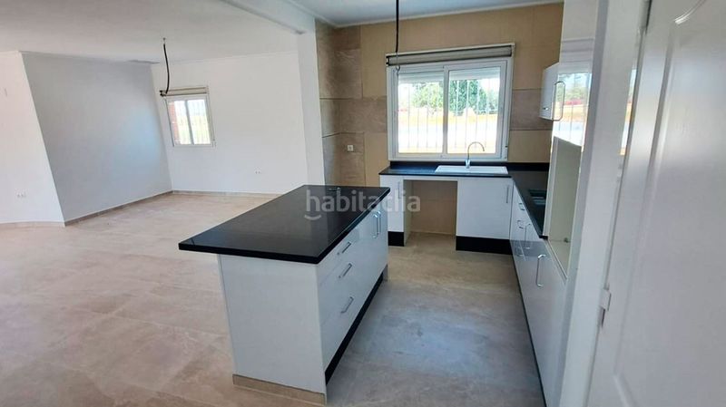 Foto 6fa6d4ce-1715-4885-8788-4bce5e10788a. Masía en Catral