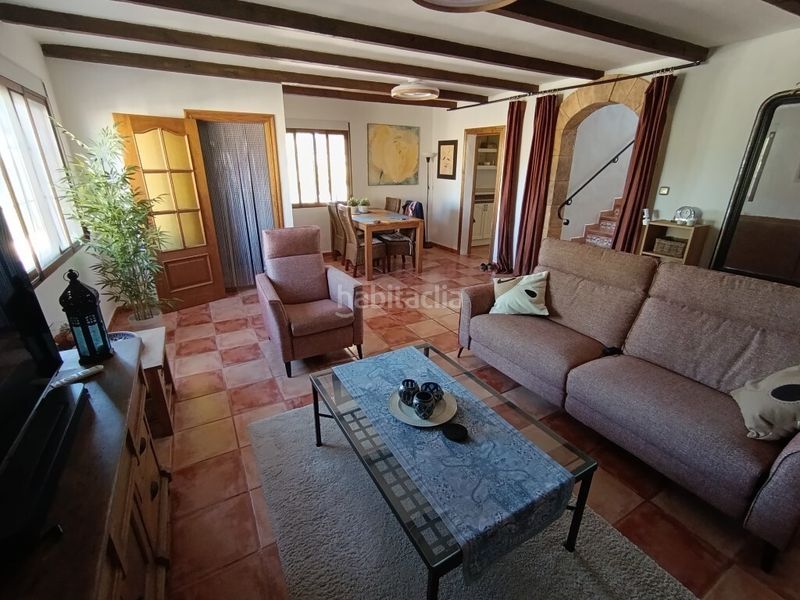 Foto 9eed9414-7317-42cc-b93b-ce4737999b6c. Casa amb piscina a Hondón de los Frailes