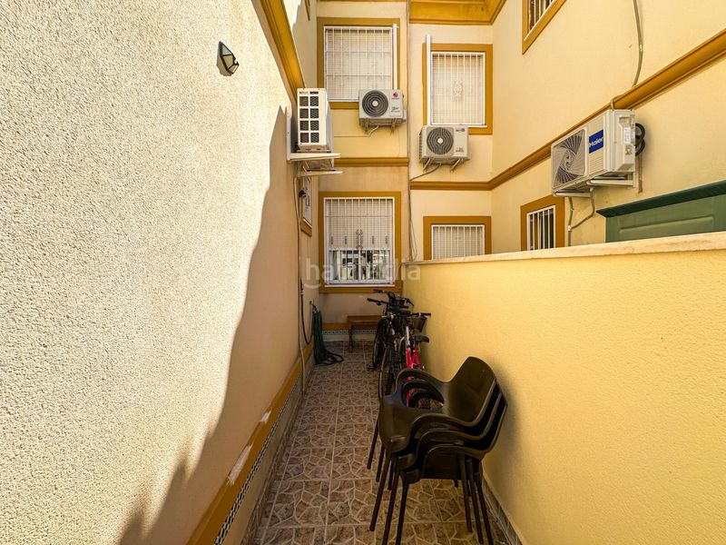 Foto 08934d9a-348c-40b9-84ba-1243a0507955. Casa en Playa Flamenca Orihuela