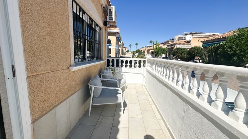 Foto 4ed47078-84c6-40c3-8bdb-4cbbf355f4dc. Casa adossada a Los Balcones y los Altos Orihuela