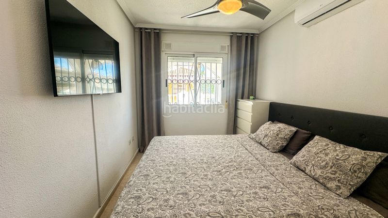 Foto 5f2f2e34-7260-452d-96eb-9358d9a73782. Casa adossada a Los Balcones y los Altos Orihuela