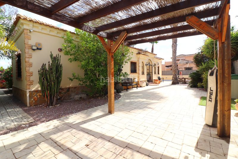 Foto 0f8d5968-b831-4750-99e0-416413bfee0c. Casa a Daya Vieja