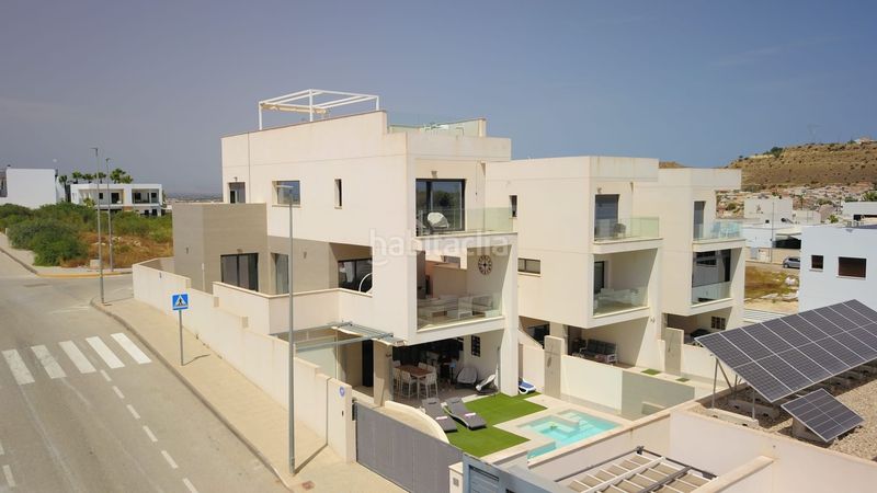 Foto 6ca275ab-9803-4e8c-abfe-78f4e5b6d345. Casa amb aparcament piscina a Benijófar