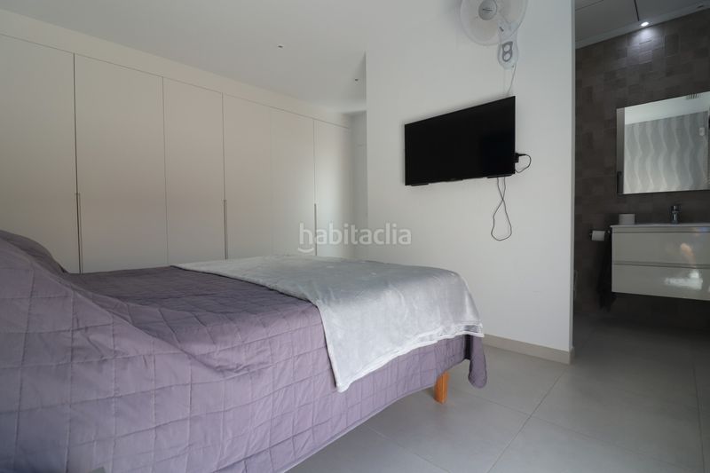 Foto f22fda6b-366e-4989-8887-cbfd340ed968. Casa amb aparcament piscina a Benijófar