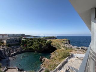 Etagenwohnung in Centro. Piso en venta en castrourdiales