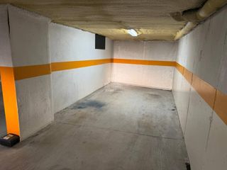 Posto auto in Calle Limoeiro