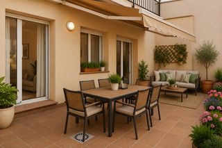 Pis a Carrer de rafael casanova 18. Planta baja seminueva con terraza privada de 22 m2, ascensor.