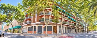 Pis a Carrer del bisbe urquinaona 10. Piso centrico en castelldefels, 3 habitaciones, 2 baños, 103 m2,
