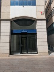 Local Comercial a Carrer Magdalena 27