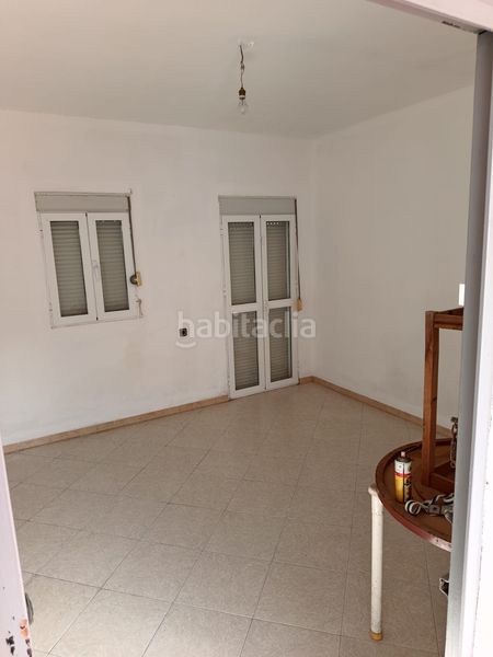 Foto 7e676b56-d54b-4090-b5eb-60adbe8e8250. Casa adossada a Torreblanca Sevilla