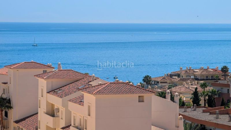 Foto b9d13658-14bf-45f0-b7b7-d710c8bb7520. Pis amb aparcament piscina a Zona Centro Comercial Torrequebrada Benalmádena