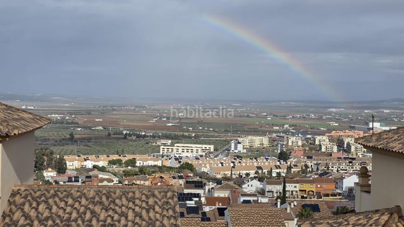 Foto 536e14f2-0654-4923-b686-fccf9595a677. Casa adossada amb calefacció aparcament piscina a Antequera