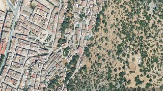 Pis a Casco antiguo - Convento - Caldereto. Vivienda  120 m  3 hab. en ubrique  ocupado
