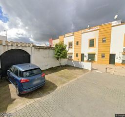Appartement à Umbrete. Vivienda  104 m  2 hab. en umbrete  ocupado