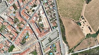 Flat in Santa Maria-l´Eixample-Sud Sumella. Vivienda  149 m  5 hab. en cubelles