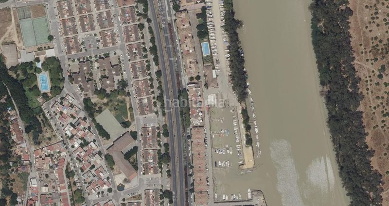 Foto 3d6fdced-53a5-48f5-9b21-0a547b576de8. Piso vivienda 102 m 3 hab. ocupado en Gelves