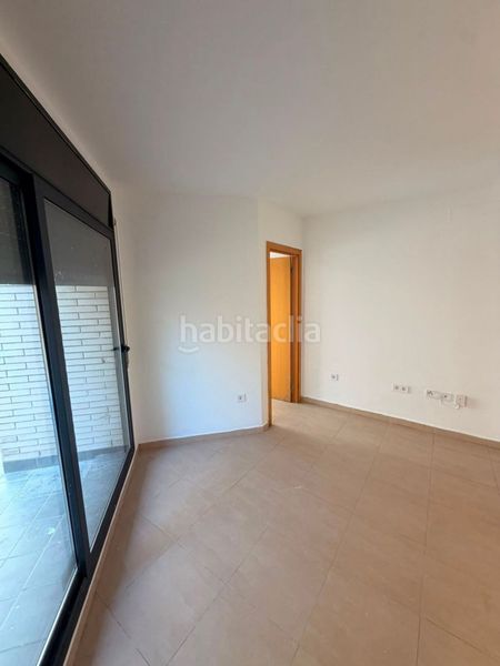 Foto f84d36a8-083e-4461-8f55-9d0d312a8cd8. Flat with heating in La Serreta Rubí