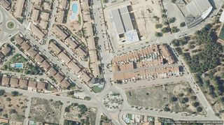 Pis a San Antonio de Benagéber. Vivienda  186 m  4 hab. en san antonio de benageber  ocupado