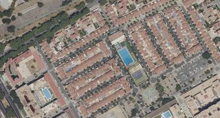 Appartement à Colores -  Entreparques. Vivienda  156 m  4 hab. en sevilla  ocupado