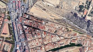 Piso en Centro. Vivienda  89 m  2 hab. en almeria