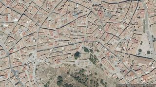 Appartement à Casco Antiguo. Vivienda  90 m  2 hab. en llíria