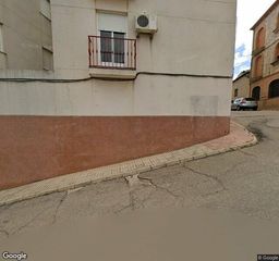 Pis a Navas de San Juan. Vivienda  96 m  2 hab. en navas de san juan  ocupado