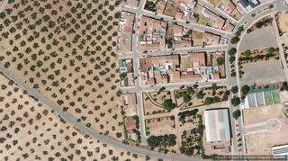 Flat in Villanueva de Algaidas. Vivienda  391 m  5 hab. en villanueva de algaidas  ocupado