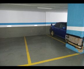 Car parking in Carrer de Teodor Bonaplata 2