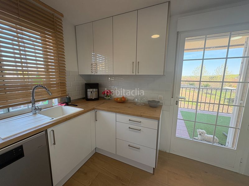 Foto 42588093-4a15-4c71-95e1-d3309af2cbeb. Xalet amb aparcament a Viso de San Juan (El)