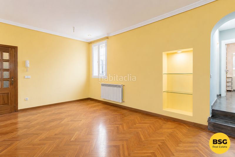 Foto 75a83d96-76b1-4709-8852-a248cd612b92. Local comercial a calle del olmo 27 a Embajadores-Lavapiés Madrid