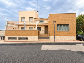Casa adossada a Bullas
