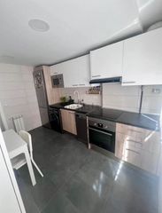Miete Etagenwohnung in Almendrales. Piso exterior en alquiler en almendrales, madrid  1500