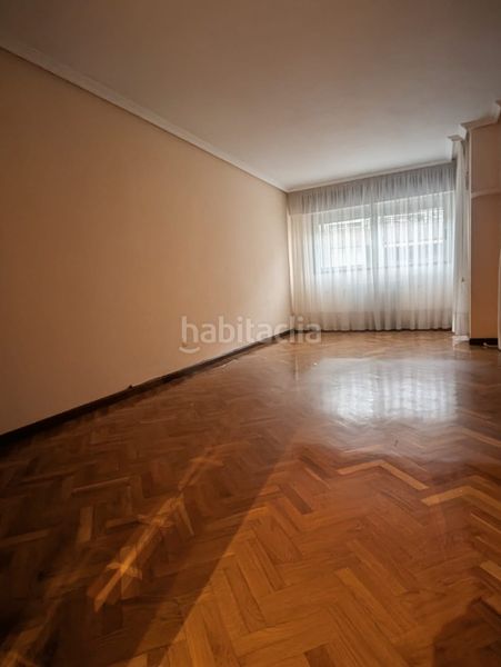 Foto 9643fed4-68b3-4473-933a-7969611b4940. Pis a calle de illueca 5 a Parque Miraflores Zaragoza