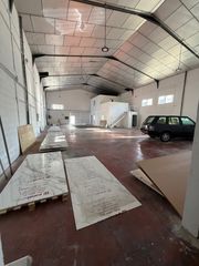 Capannone industriale in Albolote