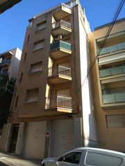 Flat  C. indústria,. 47 1º 2º. Vivienda en venta en sant boi de llobregat