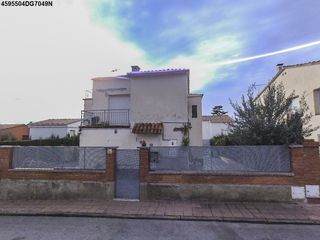 Pis  Calle millet nº 30. Vivienda en venta en pineda de mar