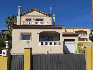Etagenwohnung  C/la perera, 3 (urb. castell de montorn�s). Vivienda en venta en la pobla de montorn�s